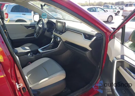 2019 Toyota Rav4 Xle Premium z USA, uszkodzony, nr VIN 2T3C1RFV5KC011321